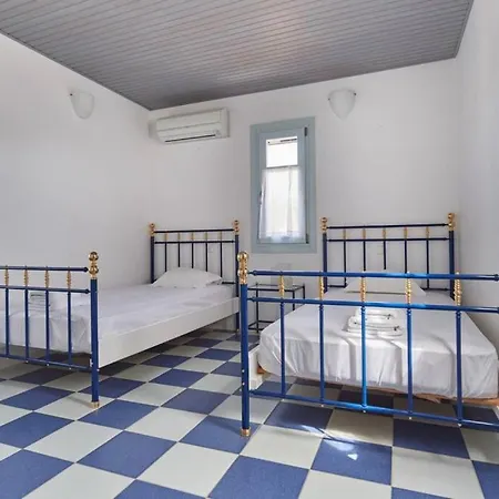 Santa Maria No10 In Paros *